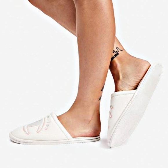 Champion White Logo Slippers | Size 9 NWT Cozy Sleepover II Jersey Knit Comfy - Picture 6 of 12
